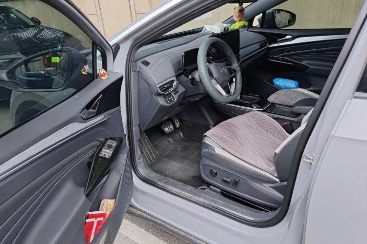 Used Volkswagen ID.4 CROZZ 2024 Pure Edition Limited Edition Driver Seat