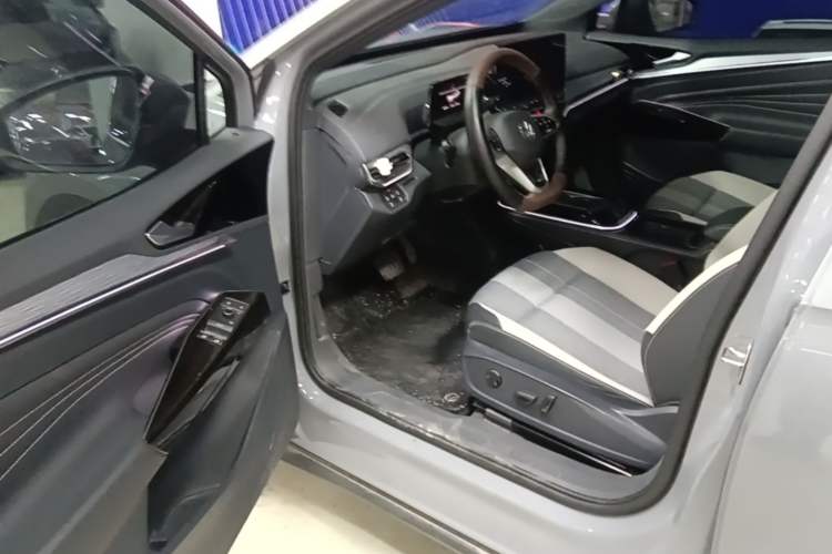 Used Volkswagen ID.4 CROZZ 2024 Pure Edition Limited Edition Driver Seat