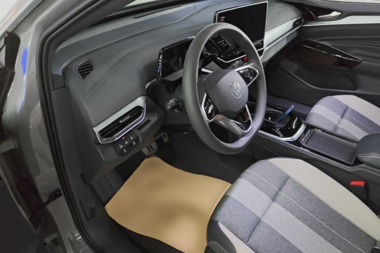 Used Volkswagen ID.4 CROZZ 2024 Pure Edition Limited Edition Driver Seat