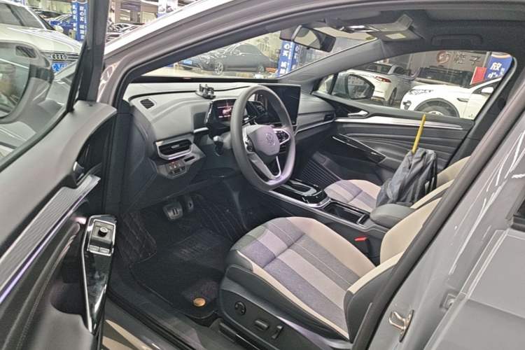 Used Volkswagen ID.4 CROZZ 2024 Pure Edition Limited Edition Driver Seat