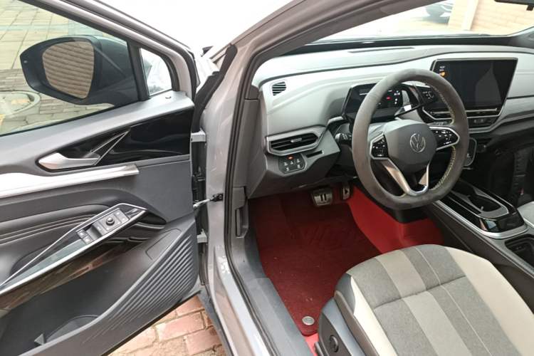 Used Volkswagen ID.4 CROZZ 2024 Pure Edition Limited Edition Driver Seat