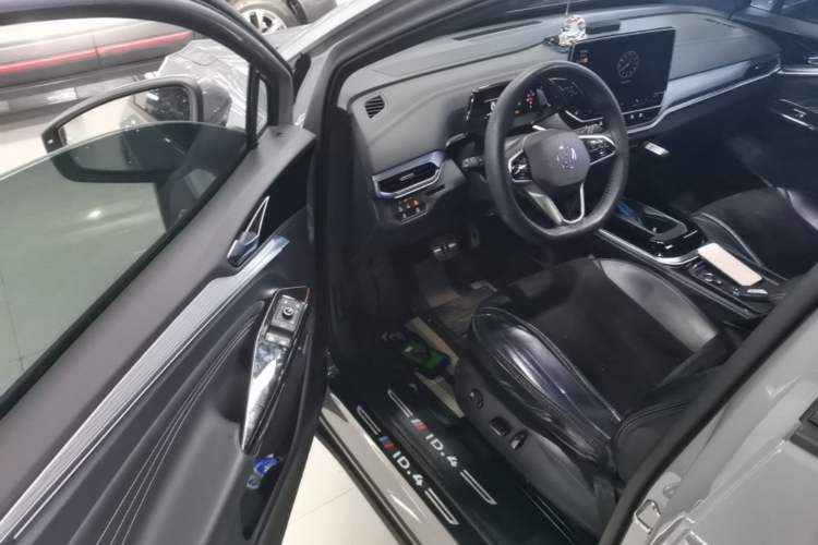 Used Volkswagen ID.4 CROZZ 2024 Pure Edition Limited Edition Driver Seat