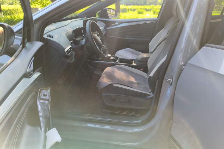 Used Volkswagen ID.4 CROZZ 2024 Pure Edition Limited Edition Driver Seat
