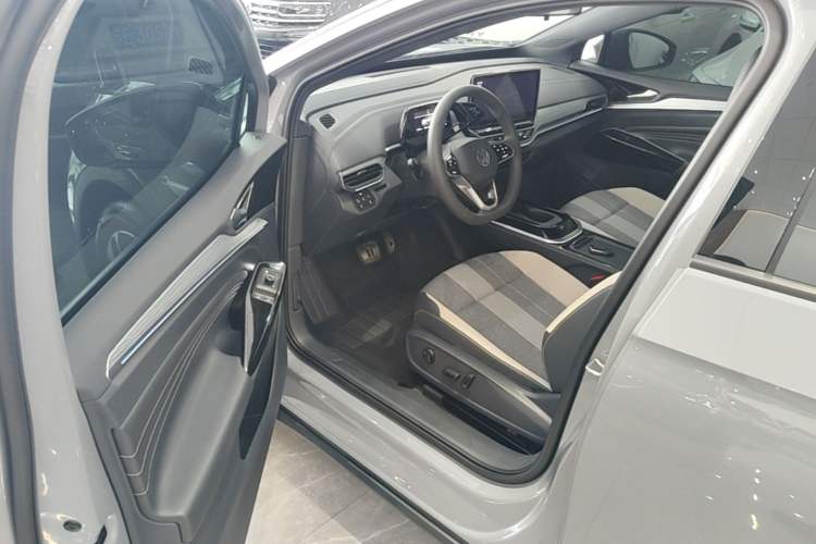 Used Volkswagen ID.4 CROZZ 2024 Pure Edition Limited Edition Driver Seat