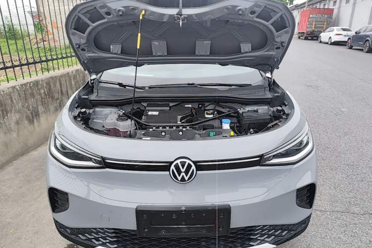 Used Volkswagen ID.4 CROZZ 2024 Facelifted PRO Engine Bay