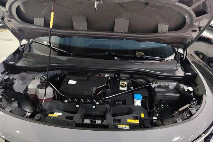 Used Volkswagen ID.4 CROZZ 2024 PRO Model Engine Bay