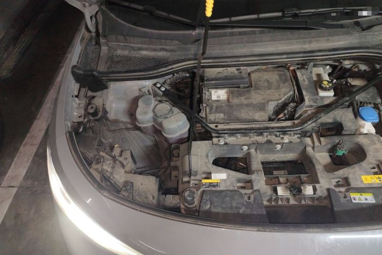 Used Volkswagen ID.4 CROZZ 2024 Facelifted PRO Engine Bay Right