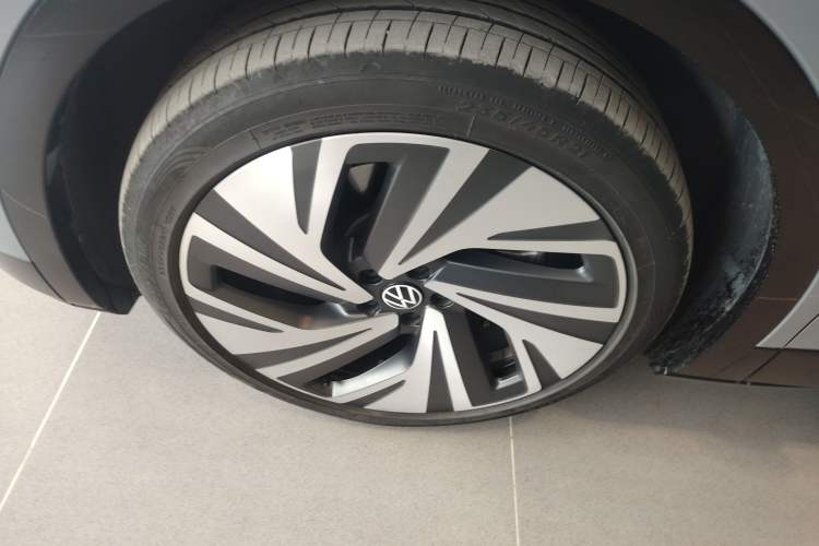 Used Volkswagen ID.4 CROZZ 2024 PRIME Exterior 3