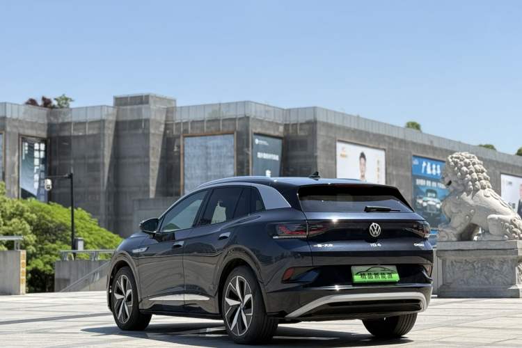 Used Volkswagen ID.4 CROZZ 2024 PRO Model Exterior 3