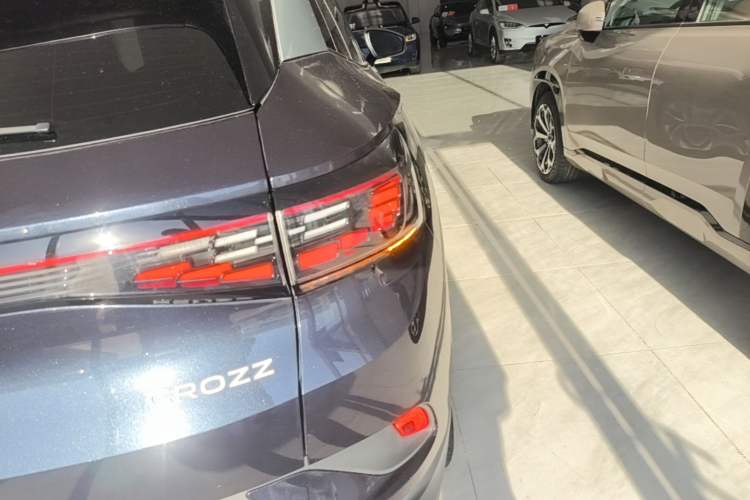Used Volkswagen ID.4 CROZZ 2024 Pure Edition Limited Edition Exterior 3