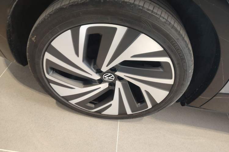 Used Volkswagen ID.4 CROZZ 2024 PRIME Exterior 4