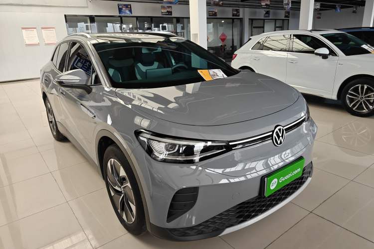 Used Volkswagen ID.4 CROZZ 2024 Pure Edition Limited Edition Front Right 45 Deg