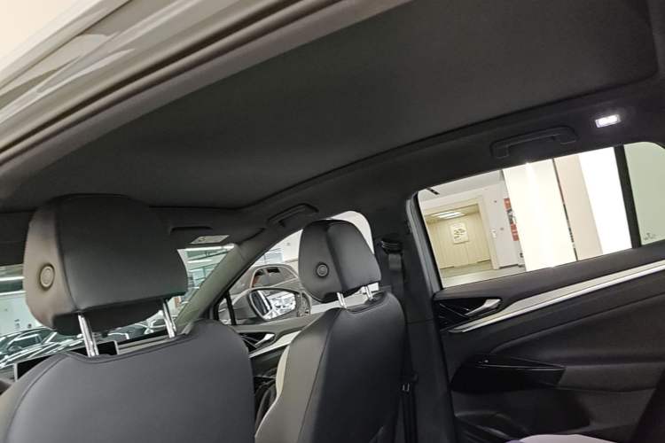 Used Volkswagen ID.4 CROZZ 2024 Pure Edition Limited Edition Headliner