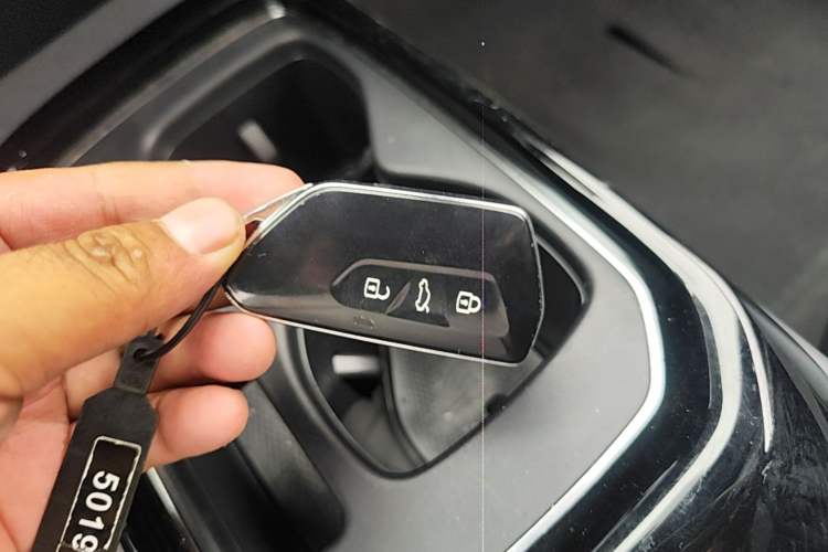 Used Volkswagen ID.4 CROZZ 2024 Facelifted PRO Interior 1