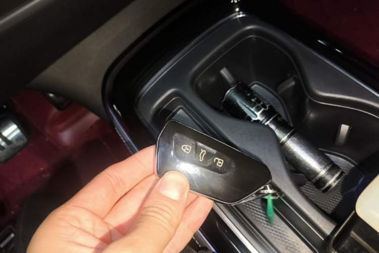 Used Volkswagen ID.4 CROZZ 2024 PRO Model Interior 1
