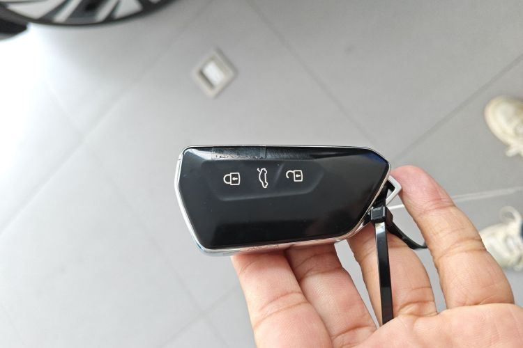 Used Volkswagen ID.4 CROZZ 2024 PRIME Interior 1