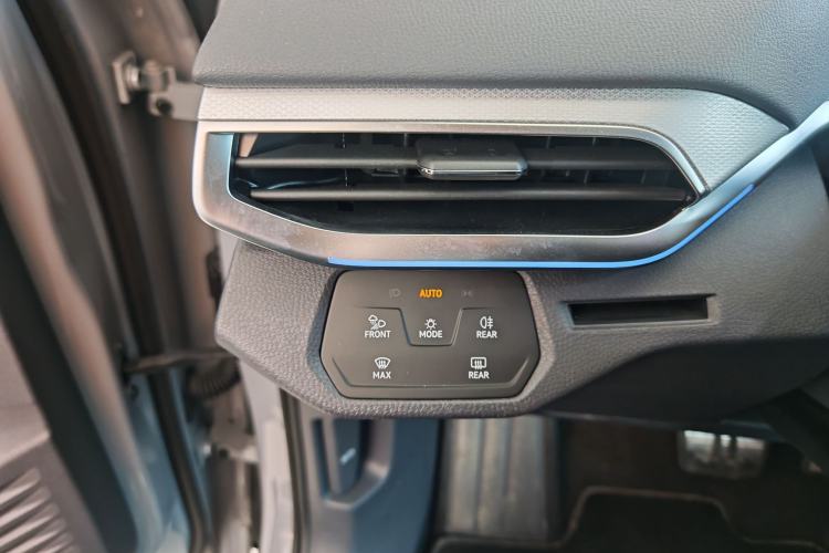 Used Volkswagen ID.4 CROZZ 2024 PRIME Interior 1