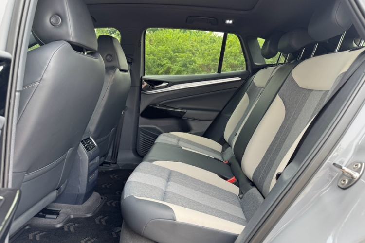 Used Volkswagen ID.4 CROZZ 2024 Pure Edition Limited Edition Interior 12