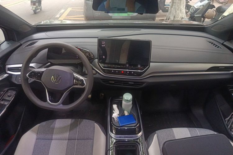 Used Volkswagen ID.4 CROZZ 2024 Pure Edition Limited Edition Interior 2