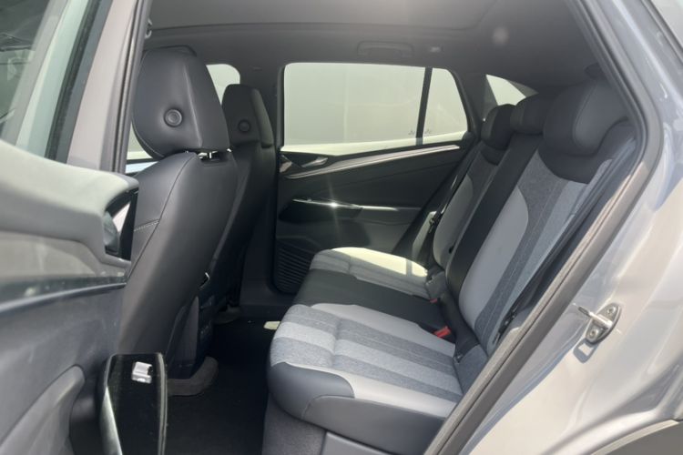 Used Volkswagen ID.4 CROZZ 2024 Pure Edition Limited Edition Interior 2