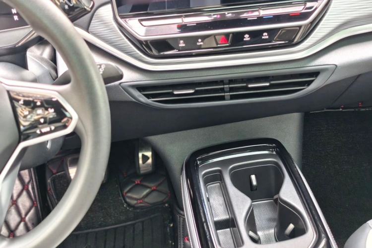 Used Volkswagen ID.4 CROZZ 2024 Pure Edition Limited Edition Interior 3