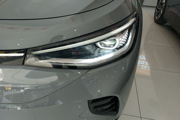 Used Volkswagen ID.4 CROZZ 2024 PRIME Left Front Headlight