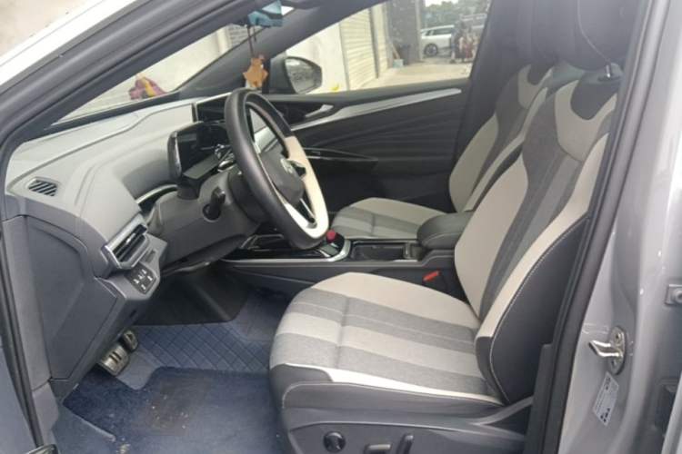 Used Volkswagen ID.4 CROZZ 2024 Pure Edition Limited Edition Left Front Seat