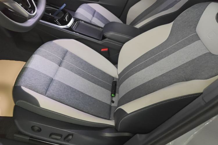 Used Volkswagen ID.4 CROZZ 2024 Pure Edition Limited Edition Left Front Seat