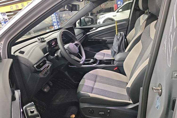 Used Volkswagen ID.4 CROZZ 2024 Pure Edition Limited Edition Left Front Seat