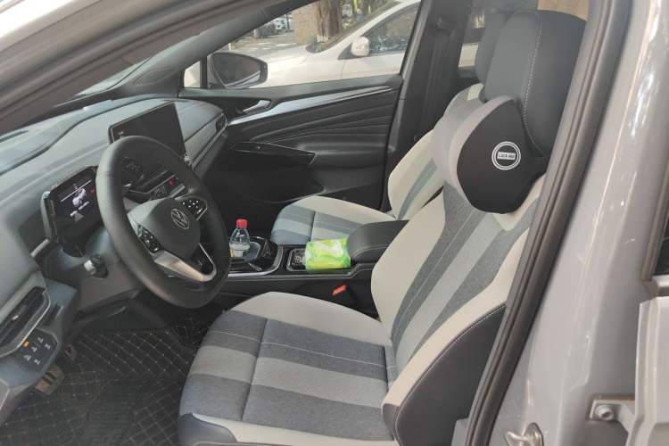 Used Volkswagen ID.4 CROZZ 2024 Pure Edition Limited Edition Left Front Seat