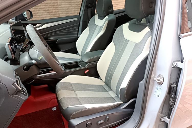 Used Volkswagen ID.4 CROZZ 2024 Pure Edition Limited Edition Left Front Seat