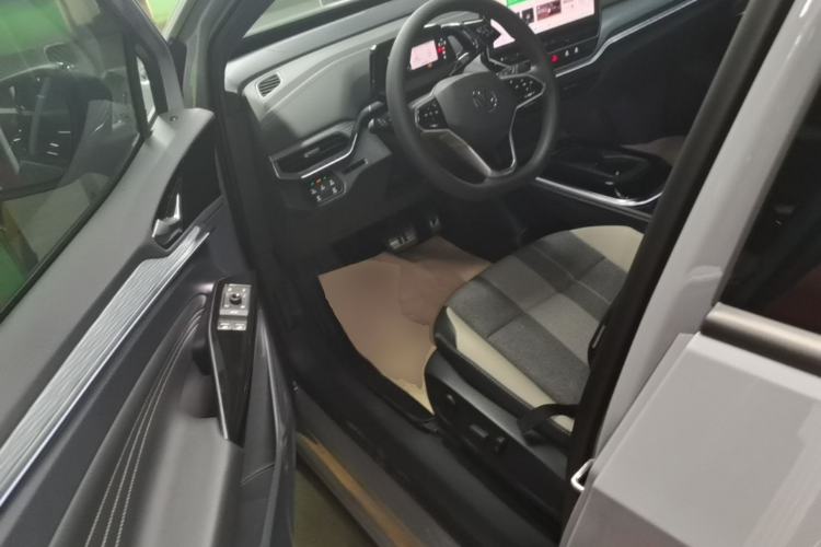 Used Volkswagen ID.4 CROZZ 2024 Pure Edition Limited Edition Left Front Seat