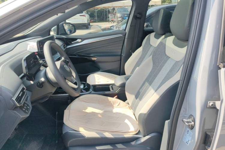 Used Volkswagen ID.4 CROZZ 2024 Pure Edition Limited Edition Left Front Seat