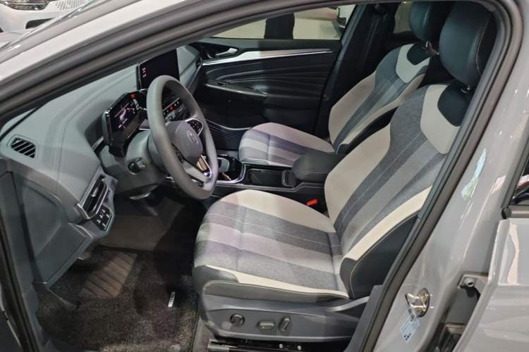 Used Volkswagen ID.4 CROZZ 2024 Pure Edition Limited Edition Left Front Seat