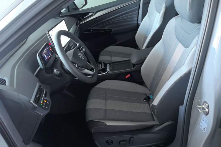 Used Volkswagen ID.4 CROZZ 2024 Pure Edition Limited Edition Left Front Seat