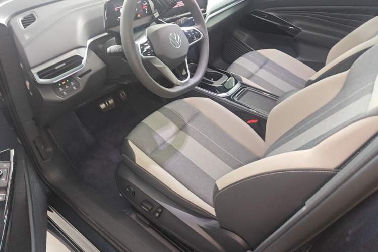 Used Volkswagen ID.4 CROZZ 2024 Pure Edition Limited Edition Left Front Seat