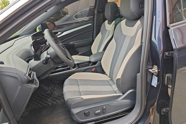 Used Volkswagen ID.4 CROZZ 2024 Pure Edition Limited Edition Left Front Seat