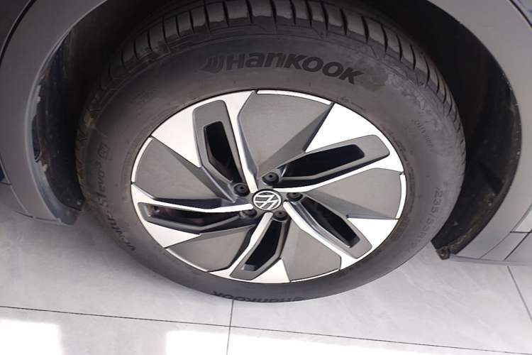 Used Volkswagen ID.4 CROZZ 2024 Pure Edition Limited Edition Left Front Wheel Hub