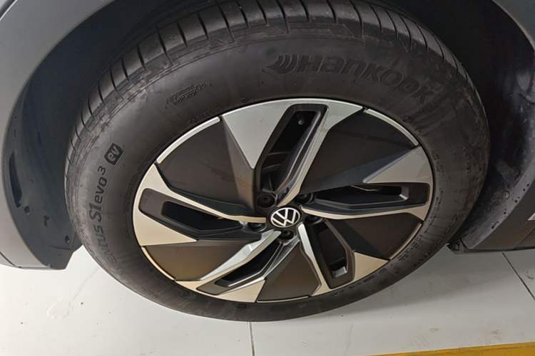 Used Volkswagen ID.4 CROZZ 2024 Pure Edition Limited Edition Left Front Wheel Hub