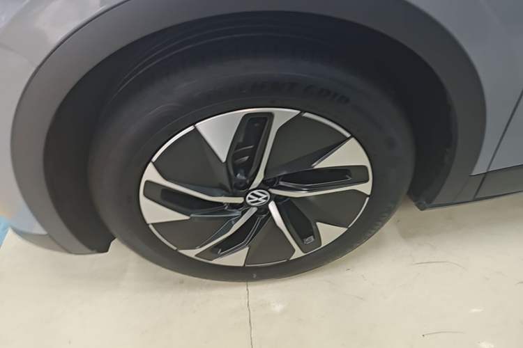 Used Volkswagen ID.4 CROZZ 2024 Pure Edition Limited Edition Left Front Wheel Hub