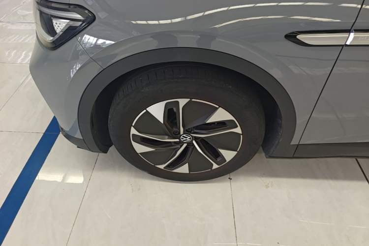 Used Volkswagen ID.4 CROZZ 2024 Pure Edition Limited Edition Left Front Wheel Hub