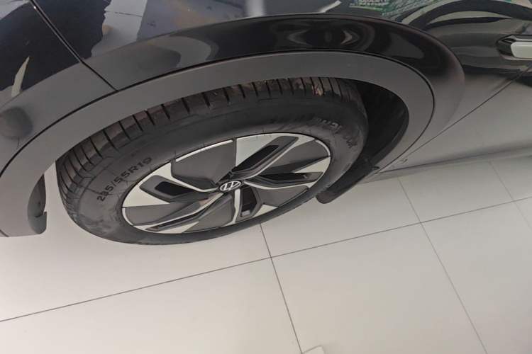 Used Volkswagen ID.4 CROZZ 2024 Pure Edition Limited Edition Left Front Wheel Hub