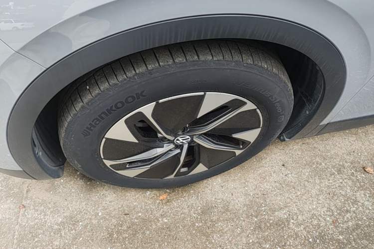 Used Volkswagen ID.4 CROZZ 2024 Pure Edition Limited Edition Left Front Wheel Hub