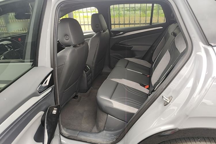 Used Volkswagen ID.4 CROZZ 2024 Facelifted PRO Left Rear Seat