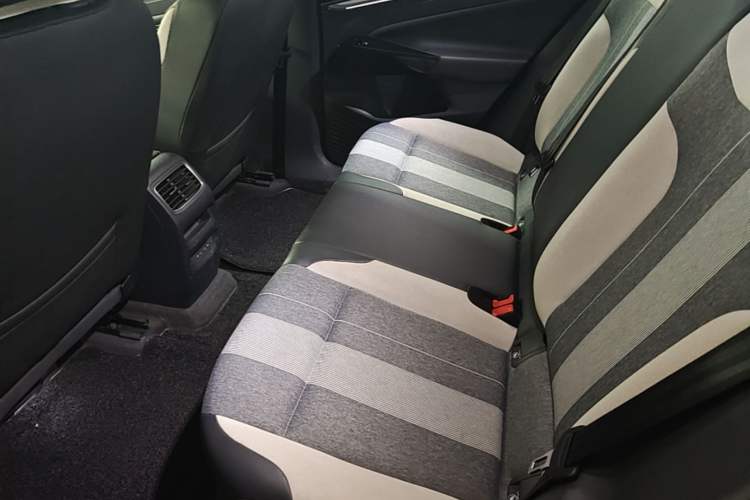 Used Volkswagen ID.4 CROZZ 2024 Pure Edition Limited Edition Left Rear Seat