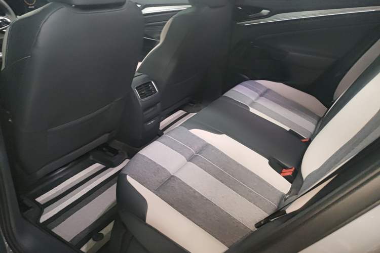 Used Volkswagen ID.4 CROZZ 2024 Pure Edition Limited Edition Left Rear Seat