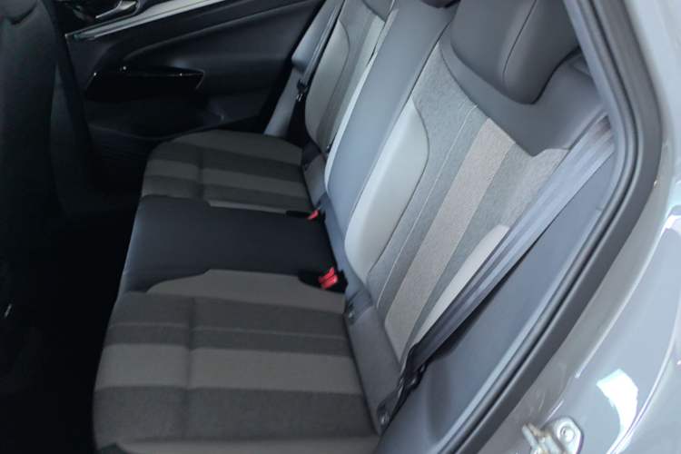 Used Volkswagen ID.4 CROZZ 2024 Pure Edition Limited Edition Left Rear Seat