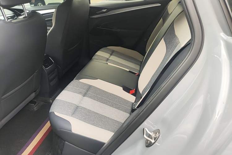 Used Volkswagen ID.4 CROZZ 2024 Pure Edition Limited Edition Left Rear Seat