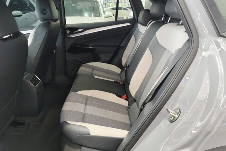Used Volkswagen ID.4 CROZZ 2024 Pure Edition Limited Edition Left Rear Seat