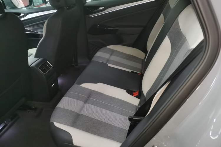 Used Volkswagen ID.4 CROZZ 2024 Pure Edition Limited Edition Left Rear Seat